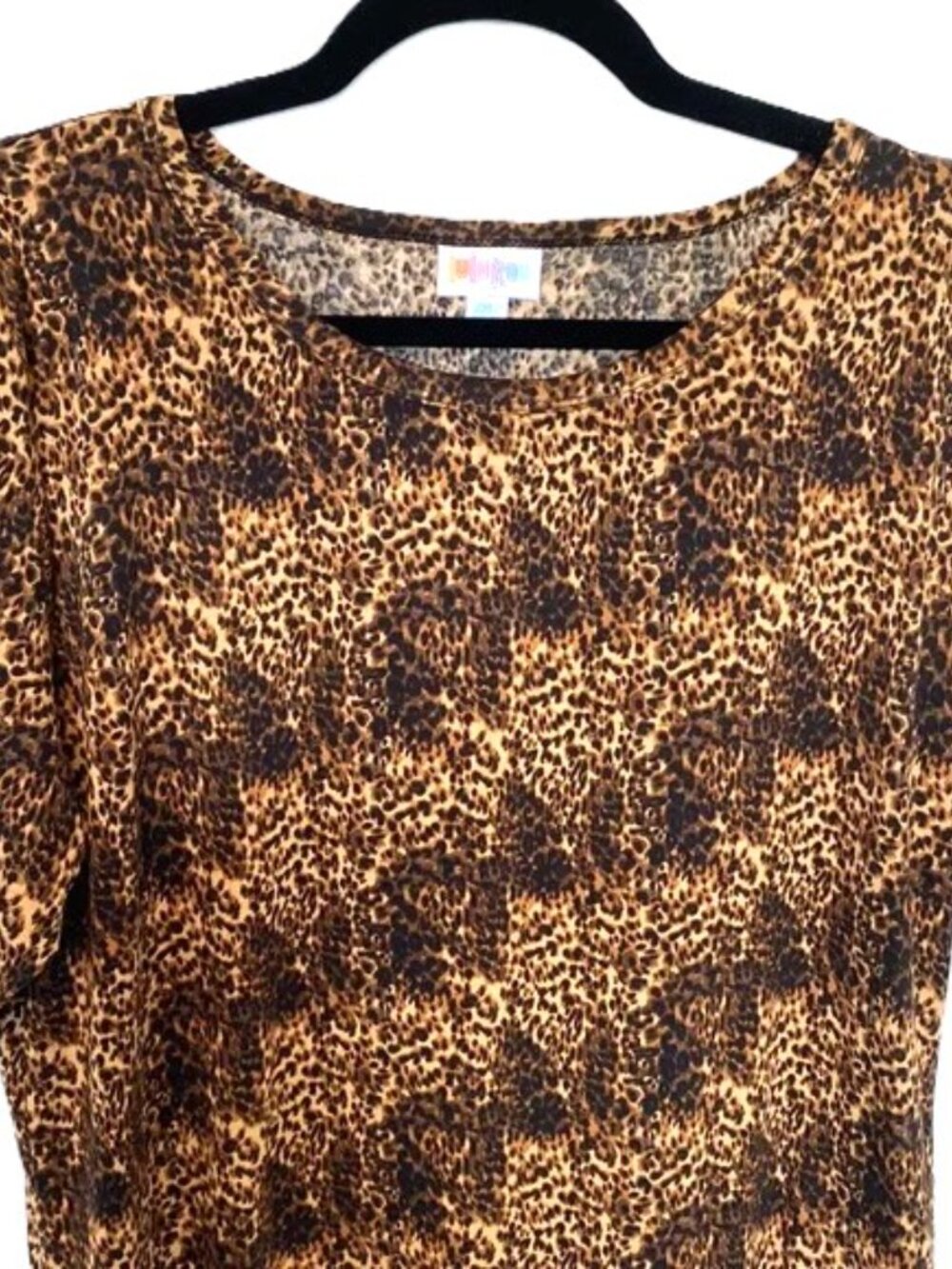 LuLaRoe Gigi Top 2XL T-Shirt Fitted Vibrant Animal Print Leopard Brown Black